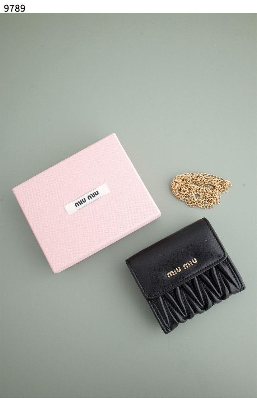 미우미우 Miu Miu Small Matelasse Nappa Leather Wallet (국내배송)