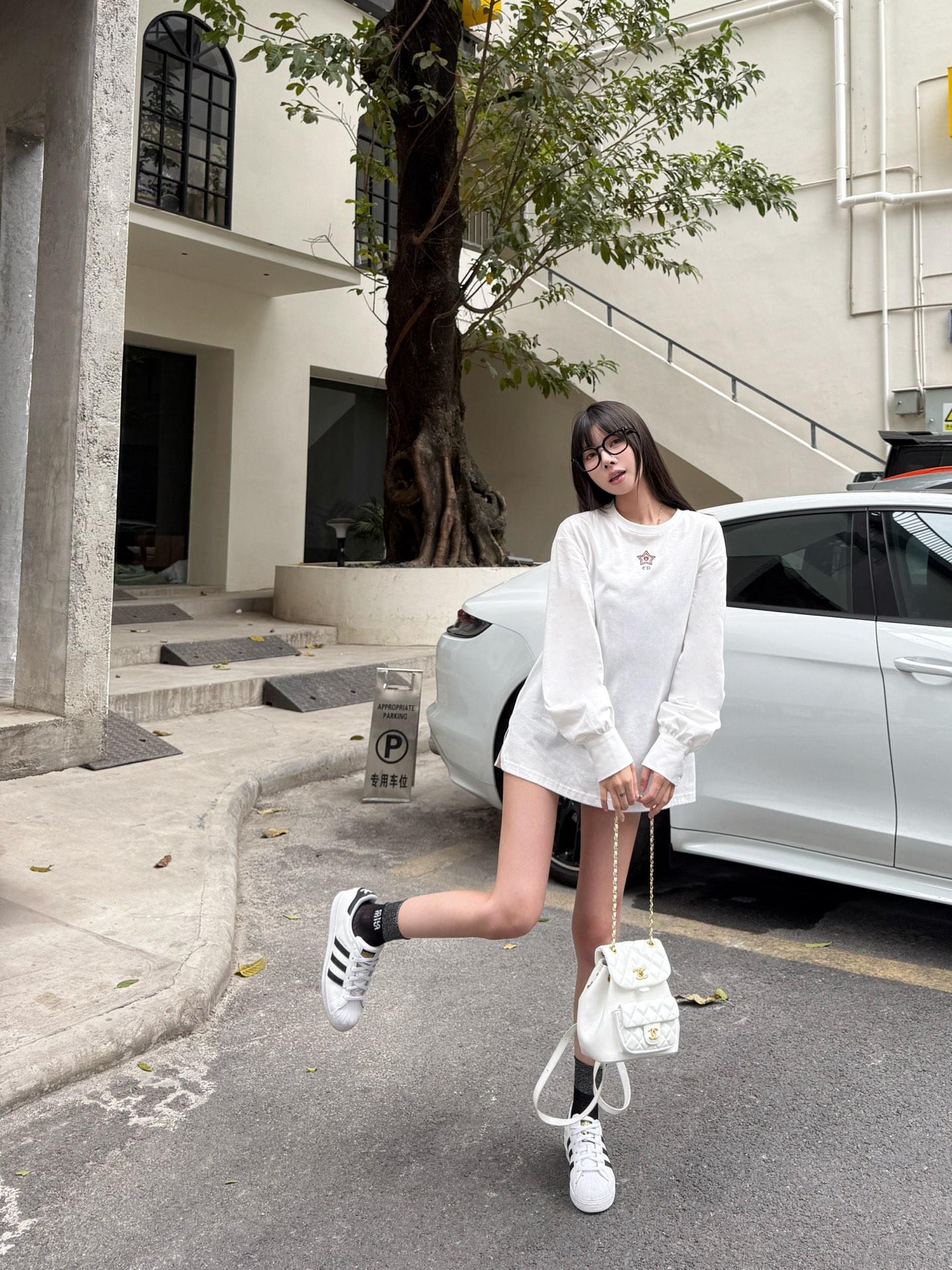 디올 CD스타 루즈핏 탑 2컬러 (해외배송)