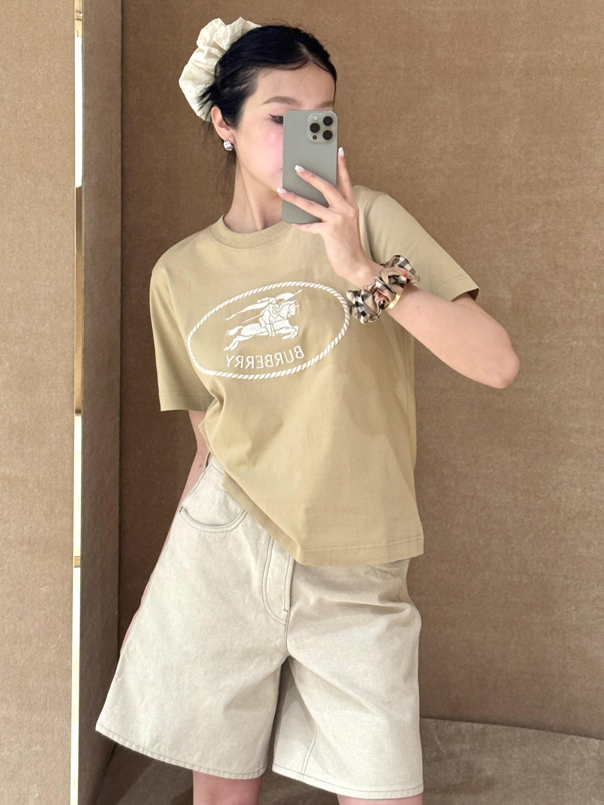 버버리 라운드넥 반팔 티셔츠 (해외배송)