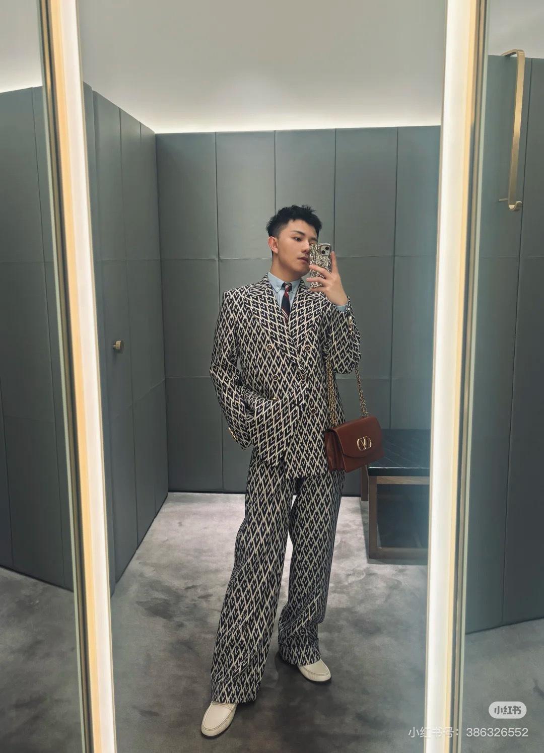 발렌티노 Valentino TOUTE LA V 자카드 로고 슈트 (해외배송)