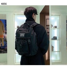 버버리 로고 프린트 에코닐 백팩 (국내배송)