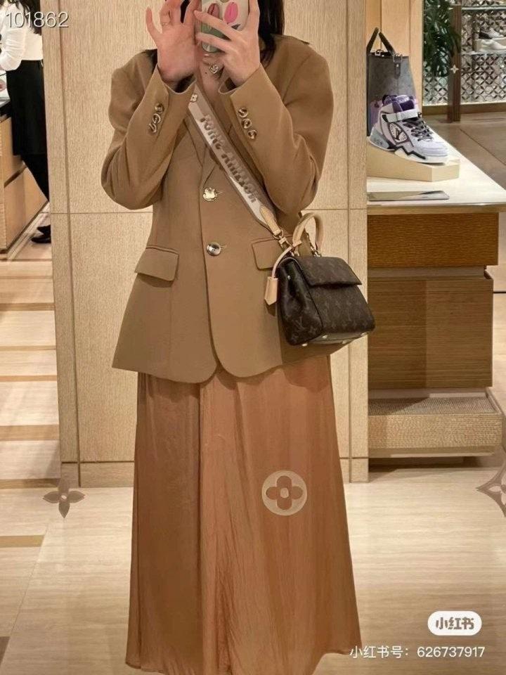 루이비통 클루니 MM (국내배송)