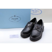 프라다 여서 더블 초콜릿 가죽 로퍼 블랙 (국내배송)