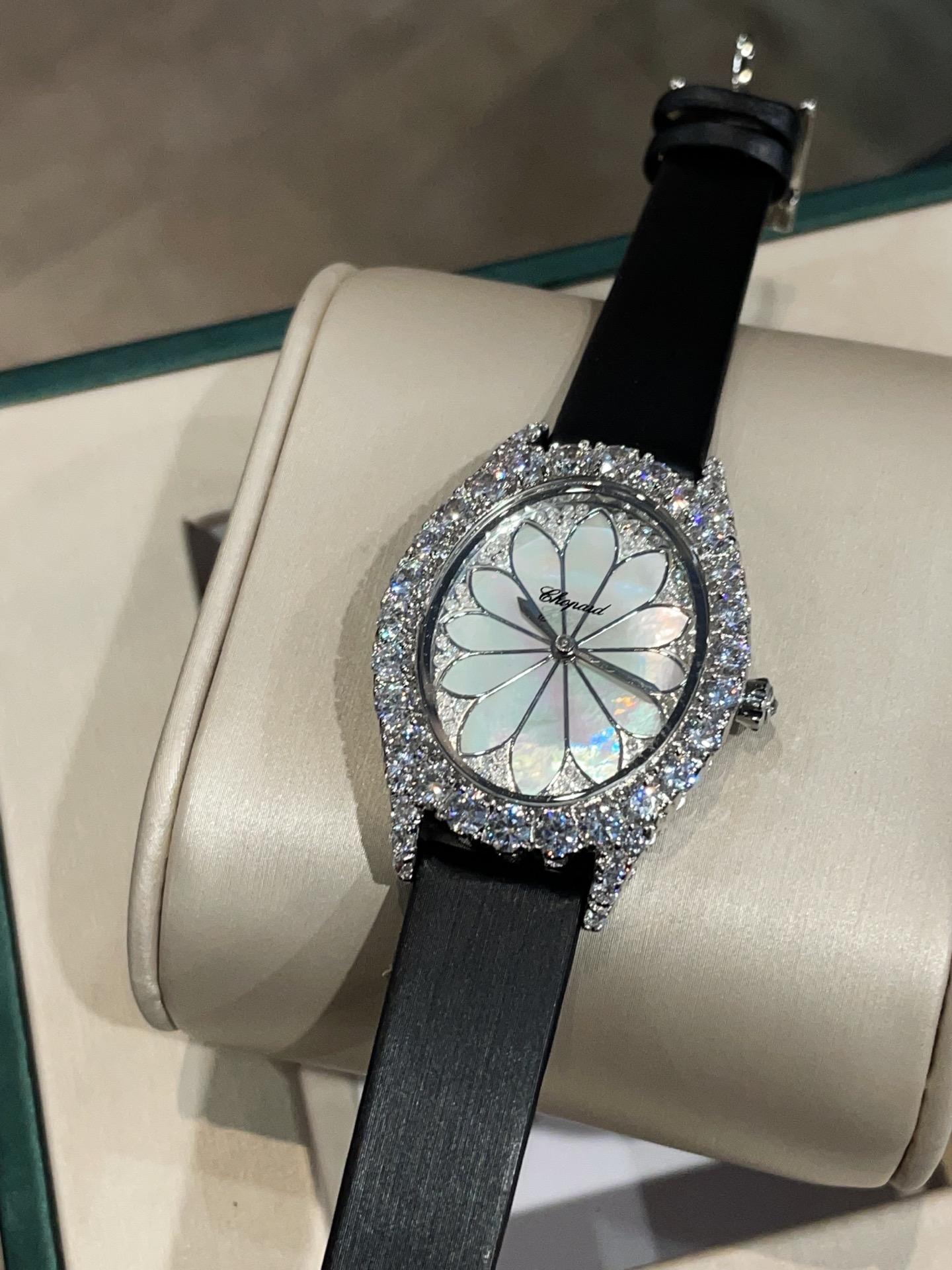 쇼파드 L'Heure du Diamant 시리즈 시계 (해외배송)