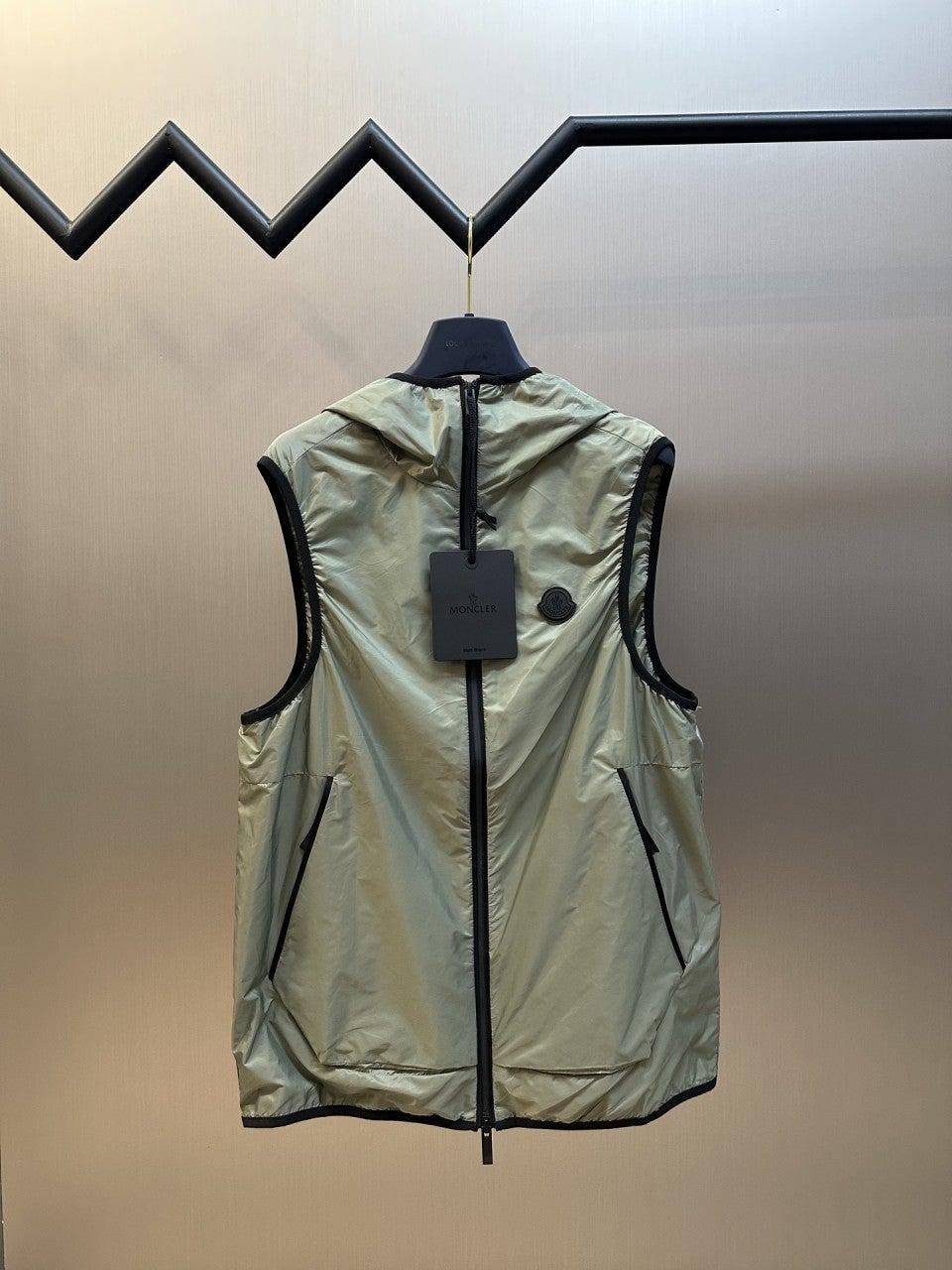 몽클레어 MONCLER 후드 리플렉티브 프린트 조끼 (해외배송)