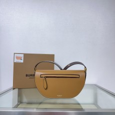 버버리 올림피아 숄더백 (정품급 해외배송)