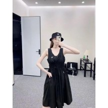프라다 리나일론 슬리브리스 드레스 (국내배송)