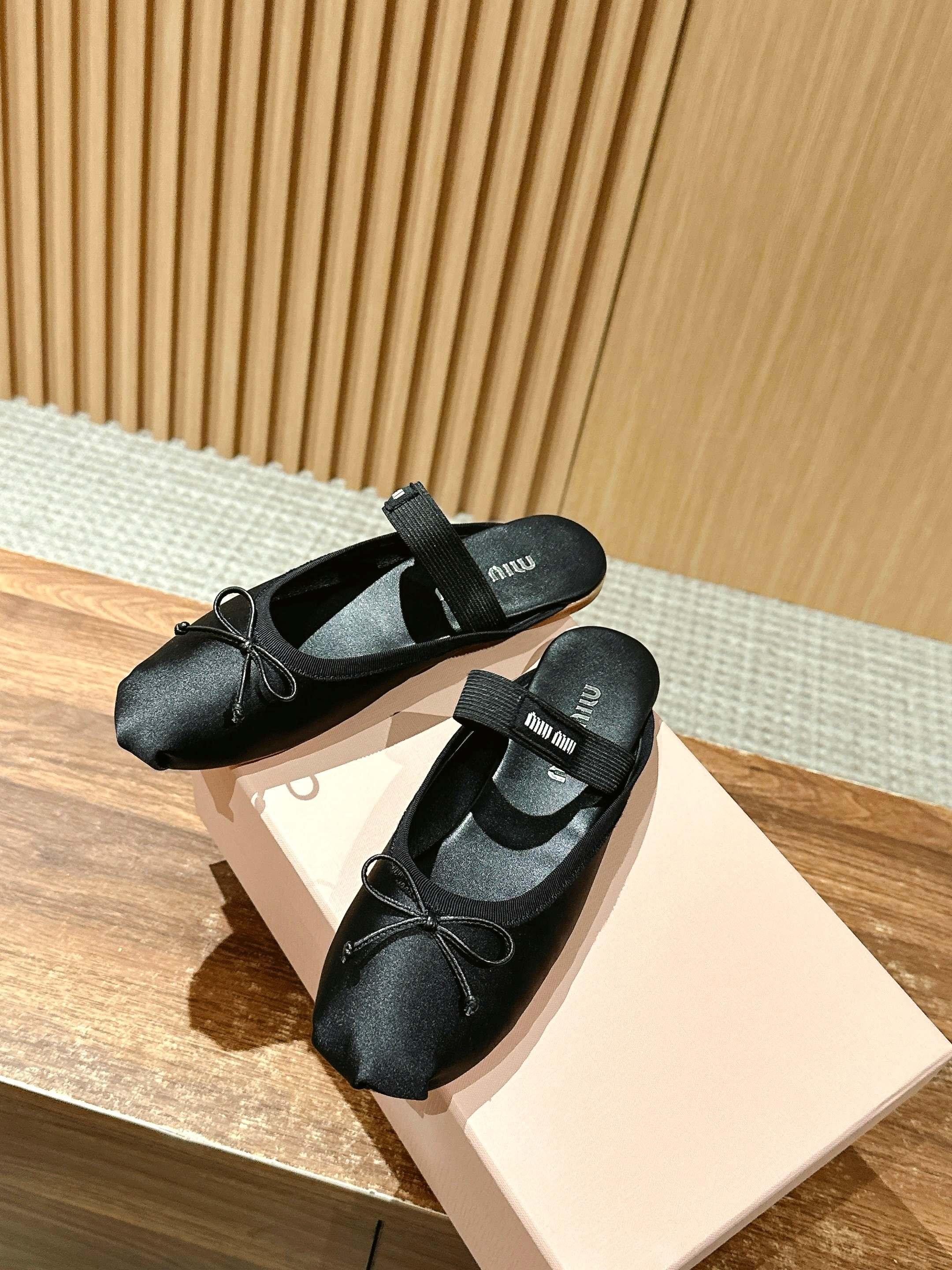 미우미우 프렌치 페어리 발레 하프 슬립 (해외배송)