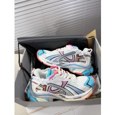 발렌시아가 러너 스니커즈 (해외배송)