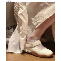 미우미우 타이어 기능성 소재 및 스웨이드 발레리나 (국내배송)
