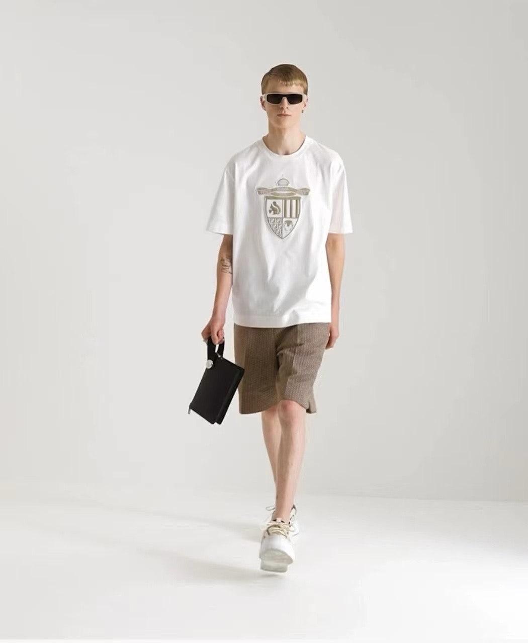 펜디 FENDI 남성 라운드 반팔 (국내배송)