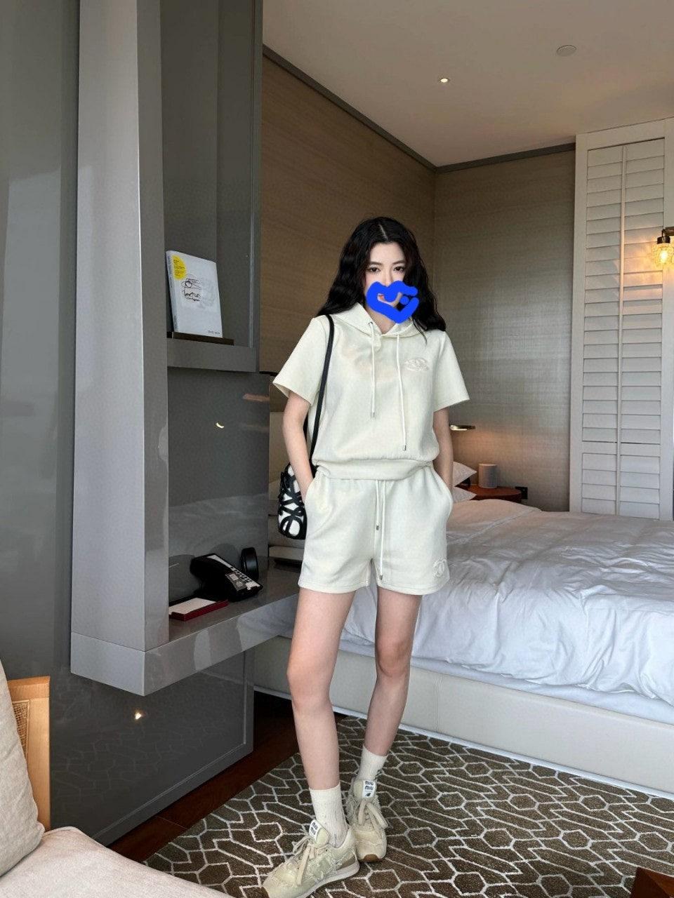 샤넬 코코 로고 후드 반바지 세트 (국내배송)