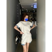미우미우 배색 반팔 맨투맨 밴딩 반바지 트레이닝 세트 (국내배송)