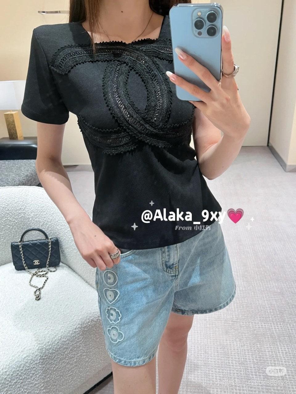 샤넬 빅 로고 반팔 (정품급 해외배송)
