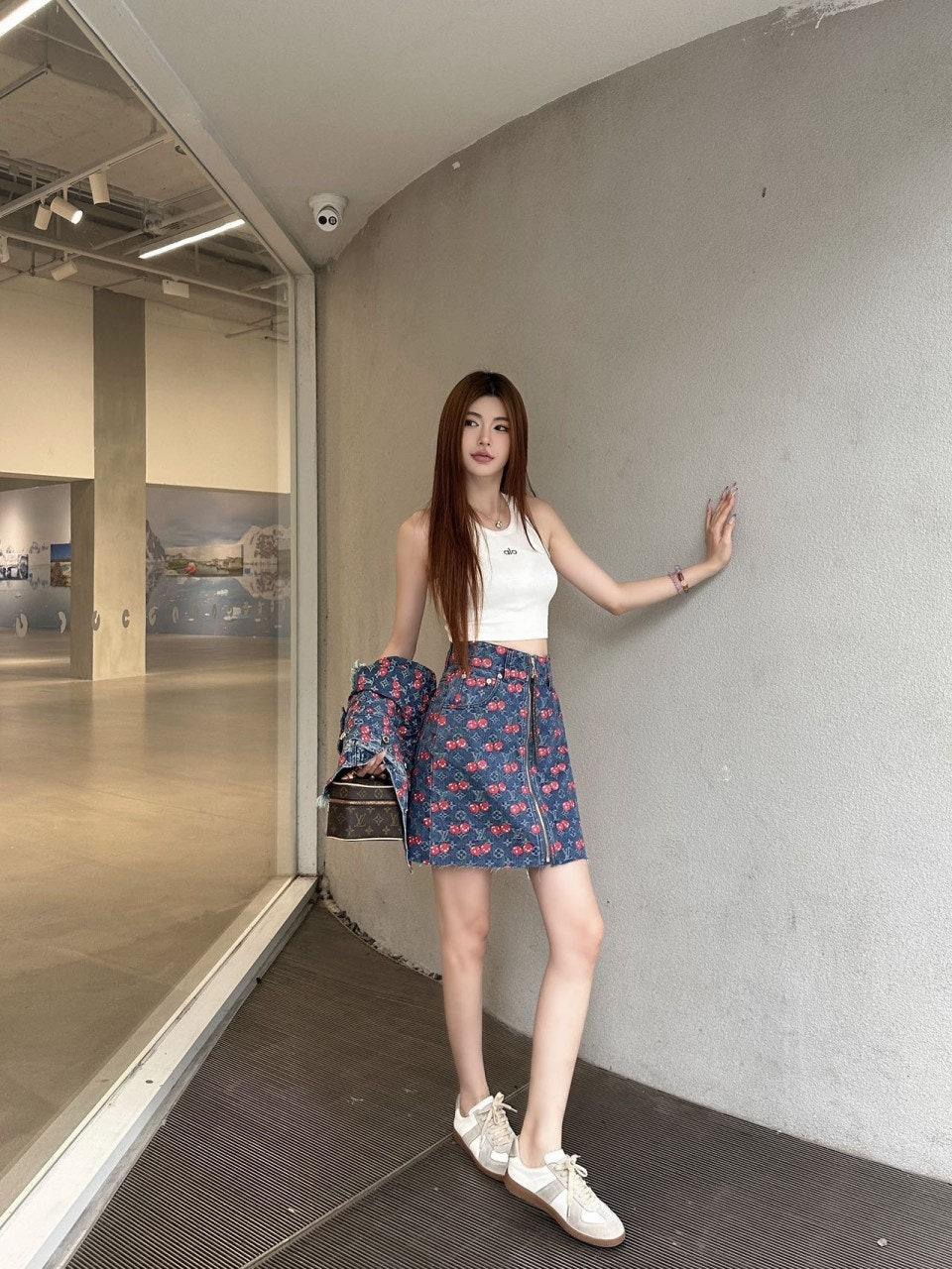 루이비통 체리 지퍼 데님 스커트 (해외배송)