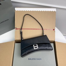 발렌시아가 크러쉬 숄더백 (해외배송)