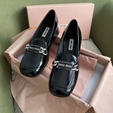 미우미우 메리 제인 슈즈 (정품급 해외배송)