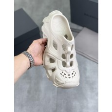발렌시아가 커플 아웃도어 하프 슬립 샌들 (해외배송)