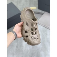 발렌시아가 커플 아웃도어 하프 슬립 샌들 (해외배송)