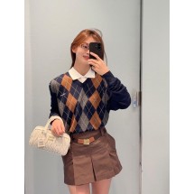 미우미우 배색 다이아몬드 롱슬리브 니트 스웨터 (해외배송)