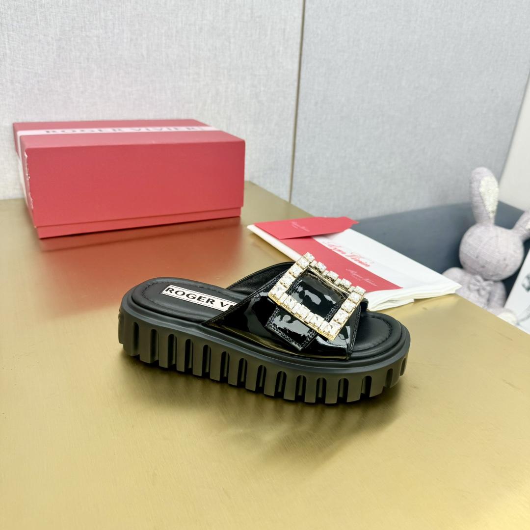 로저비비에 클래식 라인스톤 버클 슬리퍼 (해외배송)
