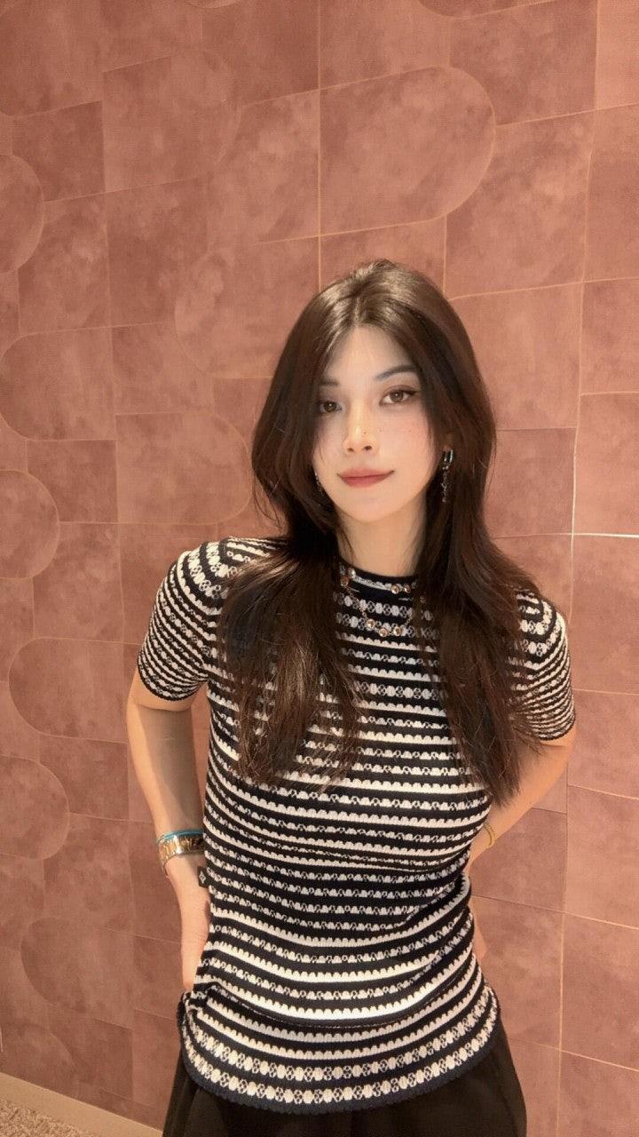 루이비통 부채꼴 스트라이프 모노그램 자카드 반팔 스웨터 (해외배송)