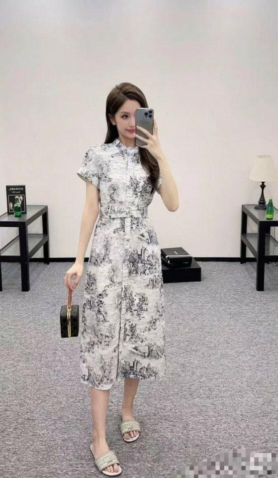 디올 뜨왈드주이 셔츠 롱 원피스 (국내배송)