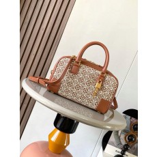 로에베 나파 가죽 아마조나 23 핸드백 (해외배송)
