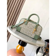 로에베 나파 가죽 아마조나 23 핸드백 (해외배송)