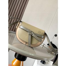 로에베 게이트 듀얼 새들백 (해외배송)