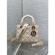 디올 레이디스 플랩 백 (해외배송)