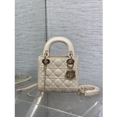 디올 레이디스 플랩 백 (해외배송)