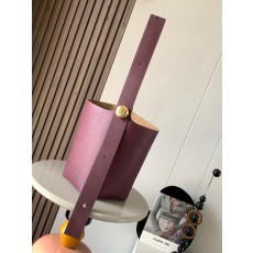 로에베 소가죽 페블 버킷 백 (해외배송)