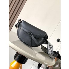 로에베 게이트 듀얼 새들백 (해외배송)