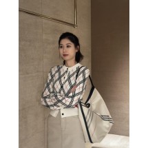 버버리 25FW 초가을 신상품 레트로 플레이드 니트 가디건 (해외배송)