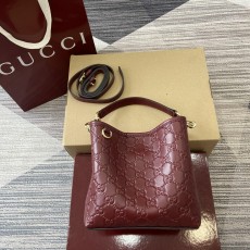 구찌 GG 엠블럼 버킷백 (해외배송)