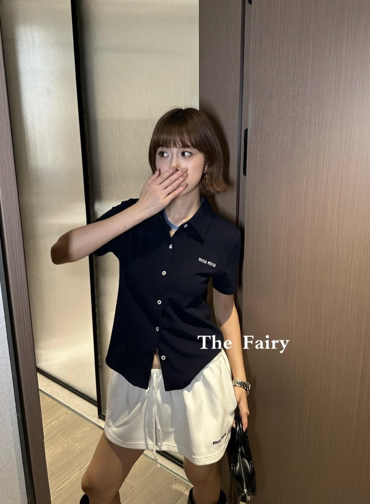 미우미우 라펠 반소매 반팔  (해외배송)