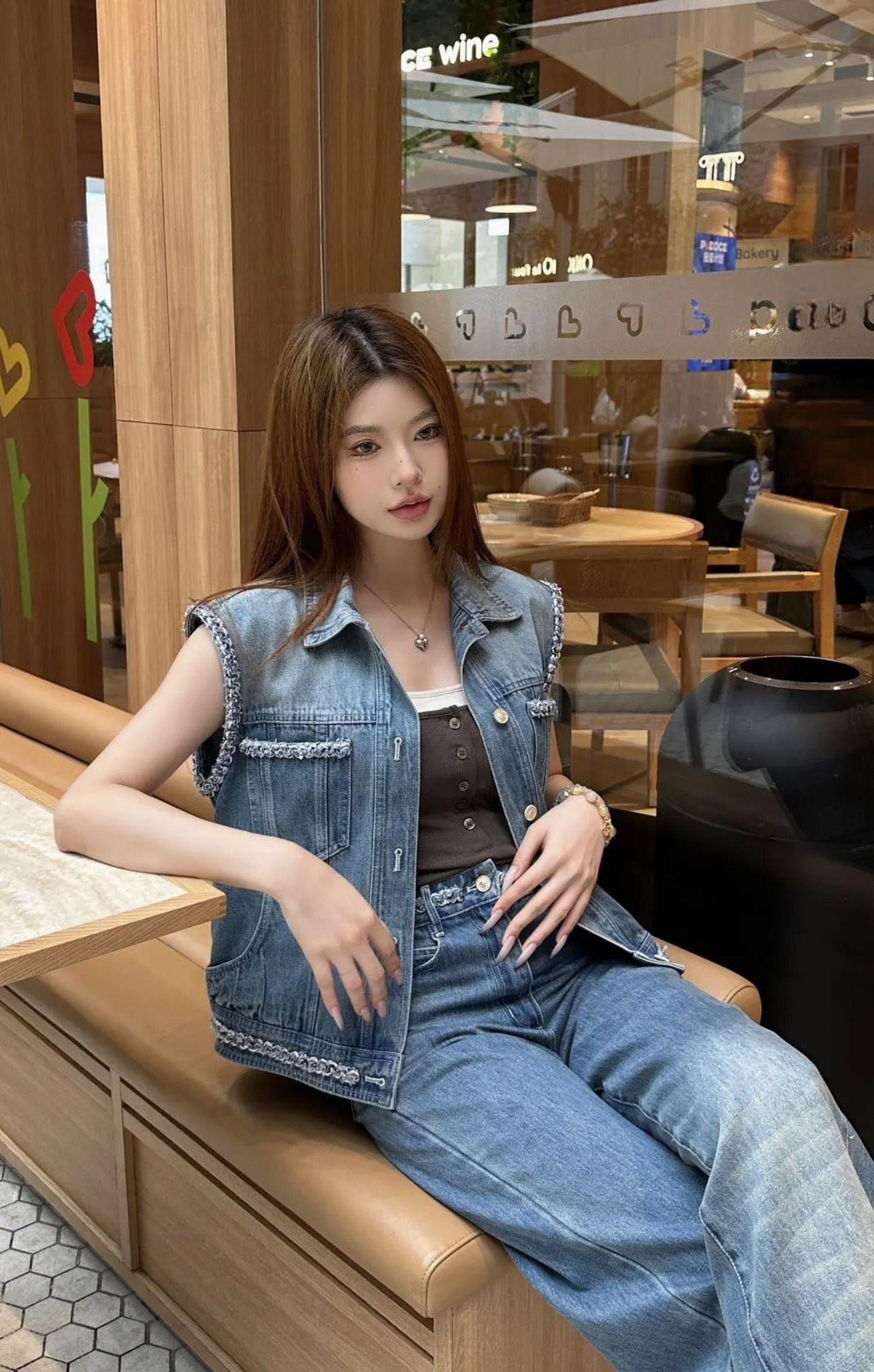 샤넬 크롭 데님 팬츠 (해외배송)