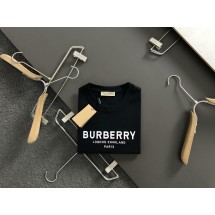 버버리 레터링 자수 클래식 반팔 2컬러 (해외배송)