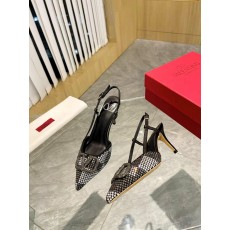 발렌티노 라지 V 버클 싱글 슈즈 (해외배송)