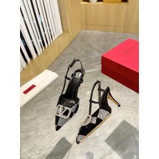발렌티노 라지 V 버클 싱글 슈즈 (해외배송)