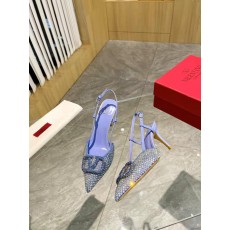 발렌티노 라지 V 버클 싱글 슈즈 (해외배송)