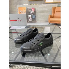 프라다 스니커즈 (해외배송)