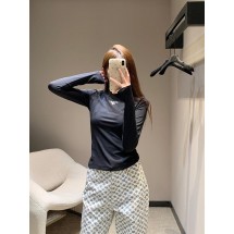 프라다 초가을 로고 슬림핏 긴팔 (해외배송)