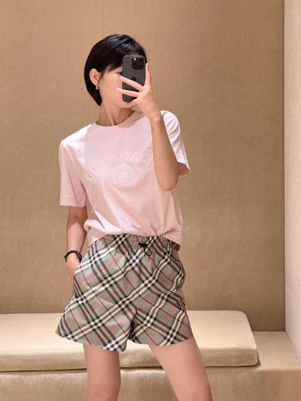 버버리 레터링 워호스 자수 라운드넥 반팔 (해외배송)