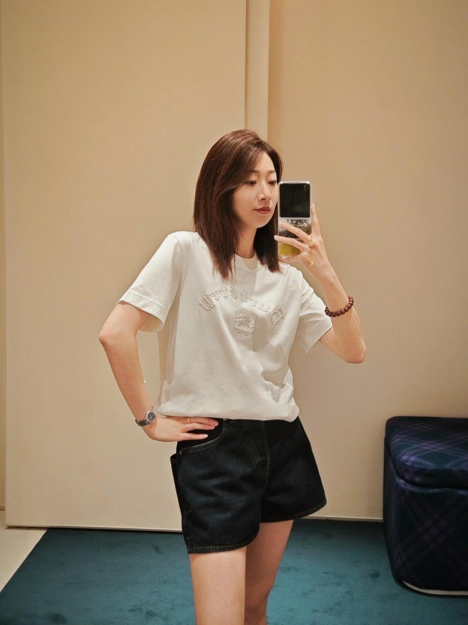 버버리 레터링 워호스 자수 라운드넥 반팔 (해외배송)