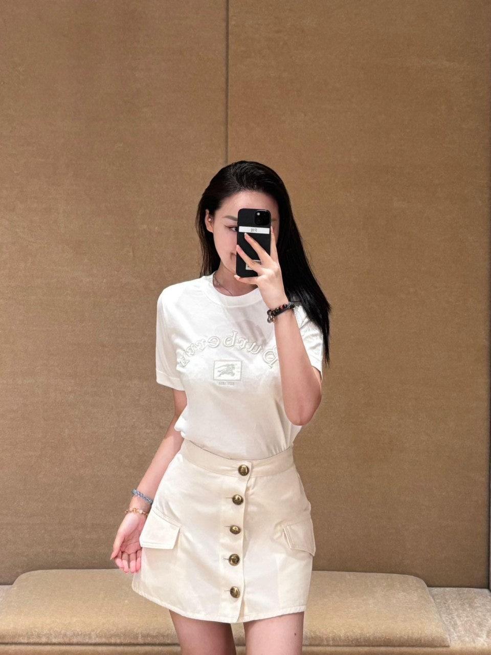 버버리 레터링 워호스 자수 라운드넥 반팔 (해외배송)