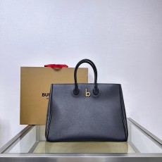 버버리 로킹 홀스 토트백 (정품급 해외배송)