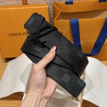 루이비통 남성용 벨트 (정품급 해외배송)