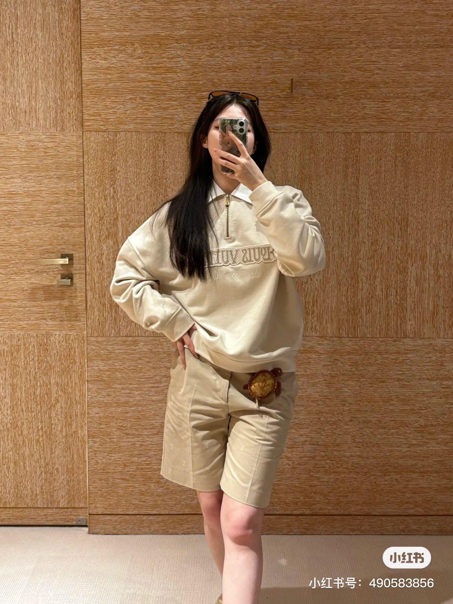 루이비통 레트로 트래블러 하프 긴팔 (해외배송)